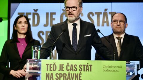Koalice SPOLU podepsala smlouvu a zahájila kampaň