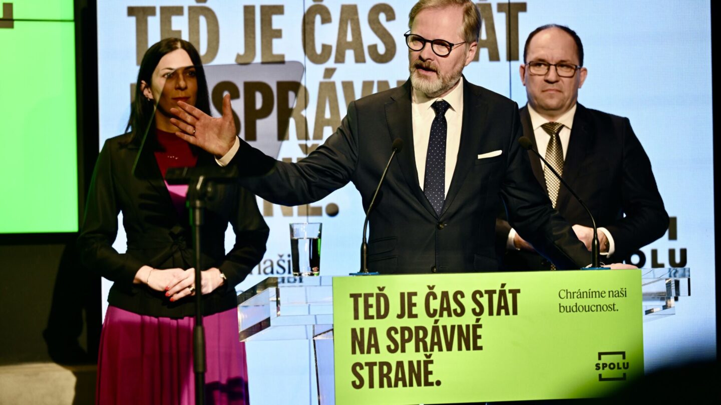 Koalice SPOLU podepsala smlouvu a zahájila kampaň