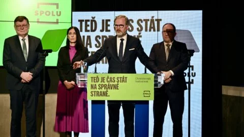 Koalice SPOLU podepsala smlouvu a zahájila kampaň
