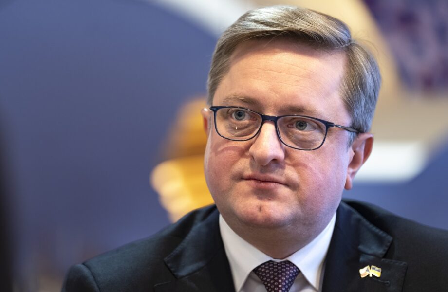 Ukrajinský velvyslanec v České republice Vasyl Zvaryč