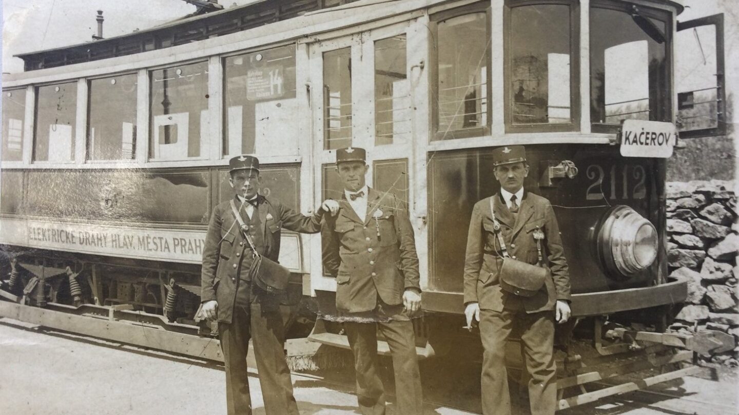 Pražští tramvajáci před válkou