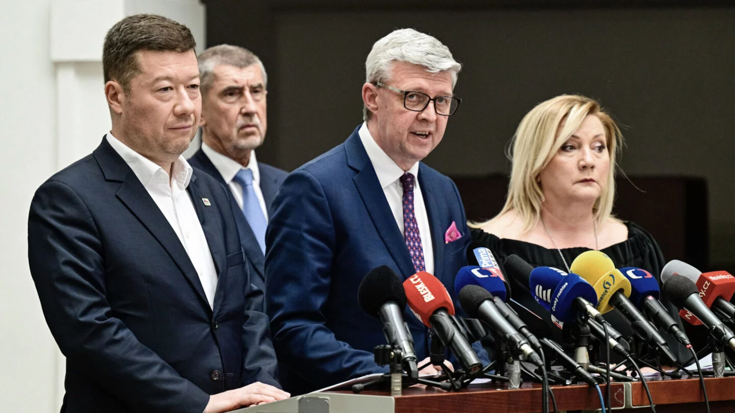 Není vyloučené, že v podobném složení se budou odehrávat tiskové konference příští vlády. Zároveň to ale může být úplně jinak