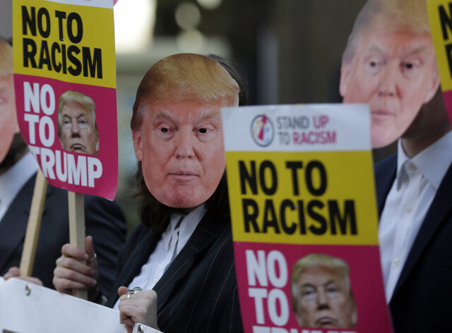 Demonstrace proti Donaldu Trumpovi